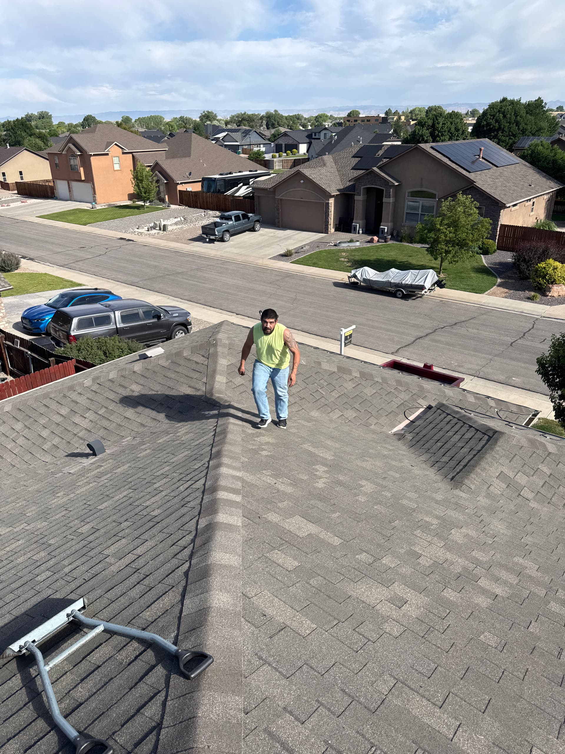 Gallery photos for Full Roof Tear-Off and Replacement the Right Way: Image #3