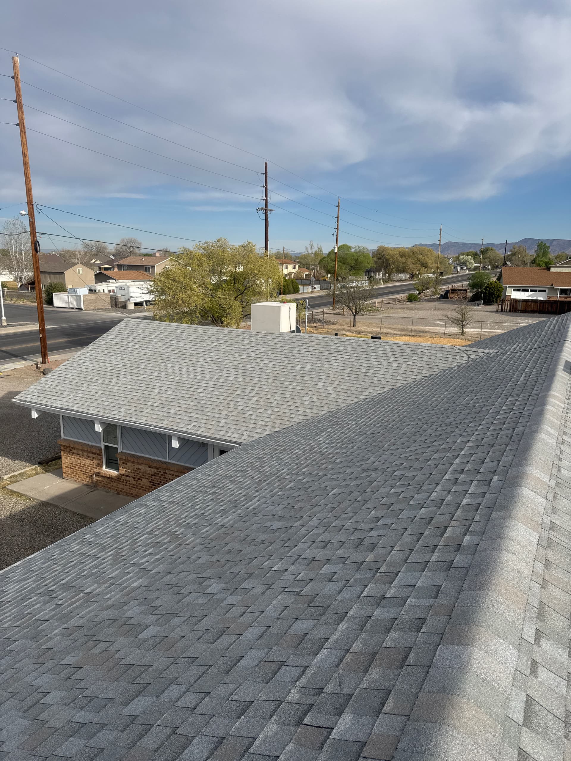 Seamless Roof Upgrade with Asphalt Shingle Perfection